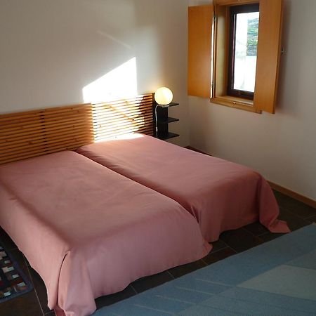 Casas Avela Brava Guest House Negroes Екстериор снимка
