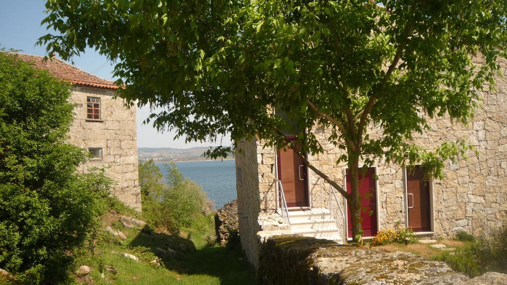 Casas Avela Brava Guest House Negroes Екстериор снимка