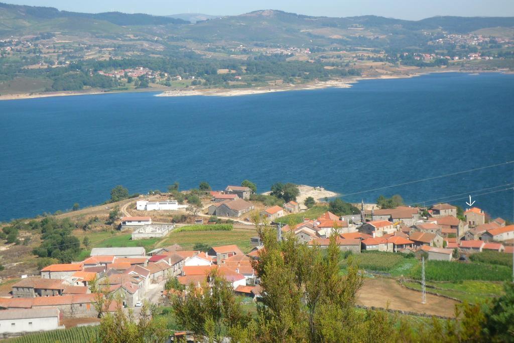 Casas Avela Brava Guest House Negroes Екстериор снимка